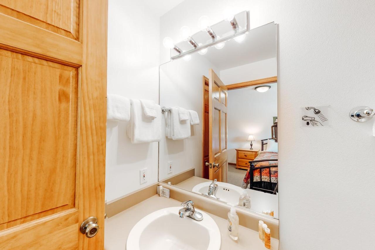 Riverview Condos Гранд Лейк Екстериор снимка
